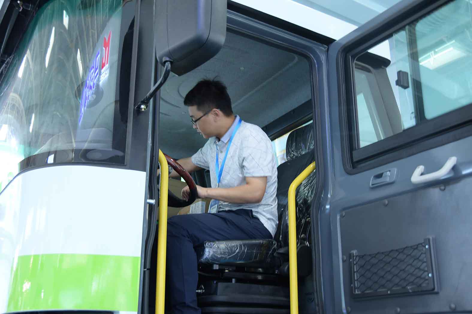 引领未来▲幸运彩纯电动矿用车闪耀2019CIME展会