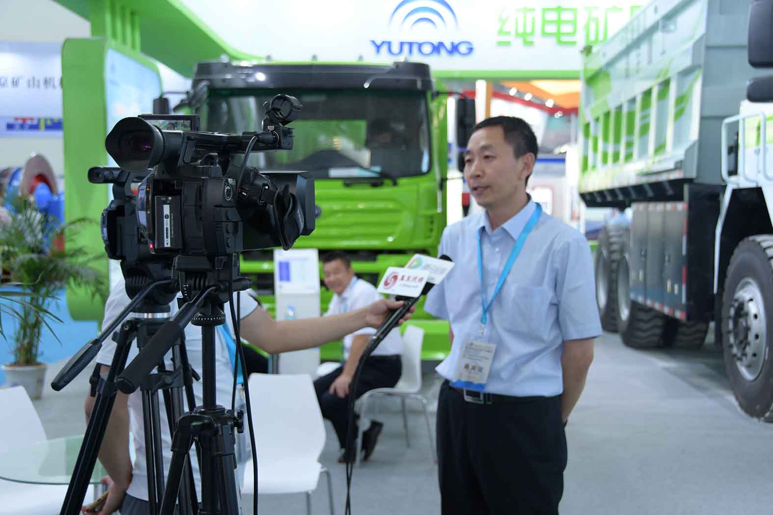 引领未来▲幸运彩纯电动矿用车闪耀2019CIME展会