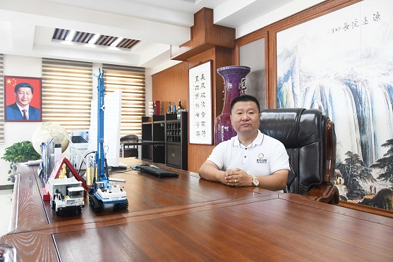 【客户说】王新州:对生活保持激情，对机遇顺势把握